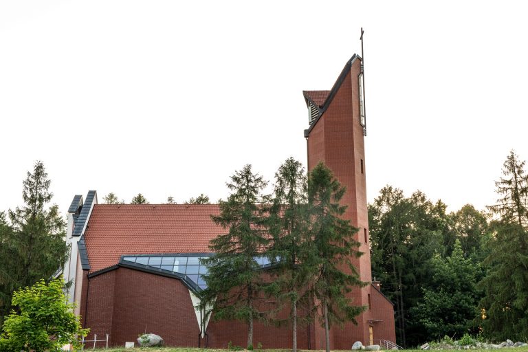 Kościół w Olsztynie: kotłownia gazowa oraz instalacje sanitarne