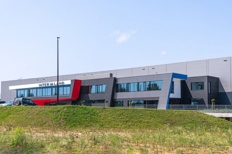 Centrum Logistyczne INTER LAND w Stawigudzie: kotłownia gazowa, instalacja grzejnikowa, instalacje wod-kan