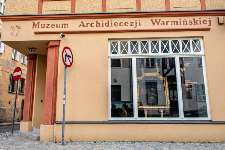 Muzeum Archidiecezji Warmńskiej w Olsztynie: kotłownia gazowa, instalacja podłogowa, wod-kan