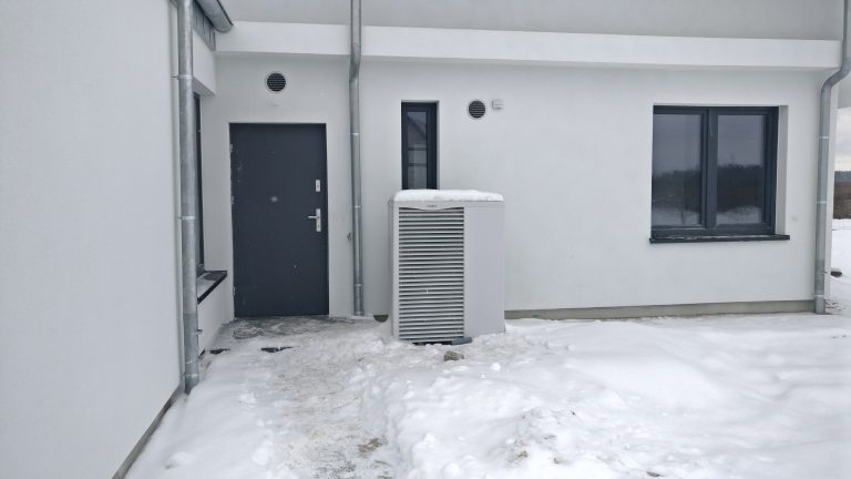 Budynek mieszkalny w Mykach powietrzna pompa ciepła, ogrzewanie podłogowe, rekuperacja, instalacje wod-kan